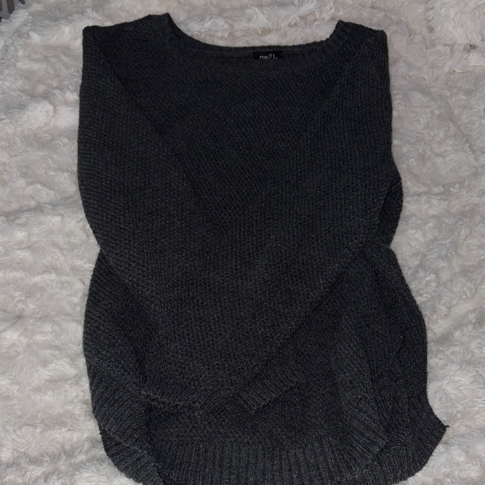 Rue21 Charcoal Gray Crew Neck Sweater